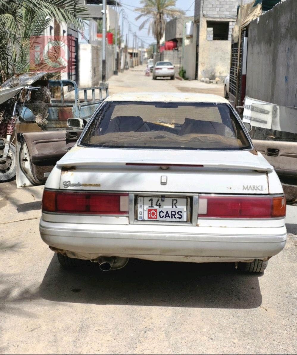 تويوتا كريستا